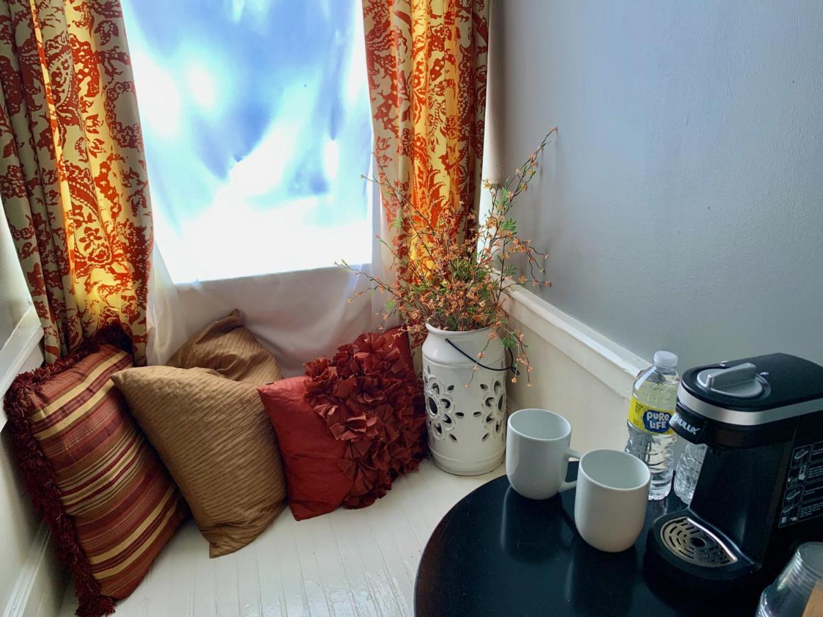 Bed and Breakfast The Beaumont House Натчез Екстер'єр фото