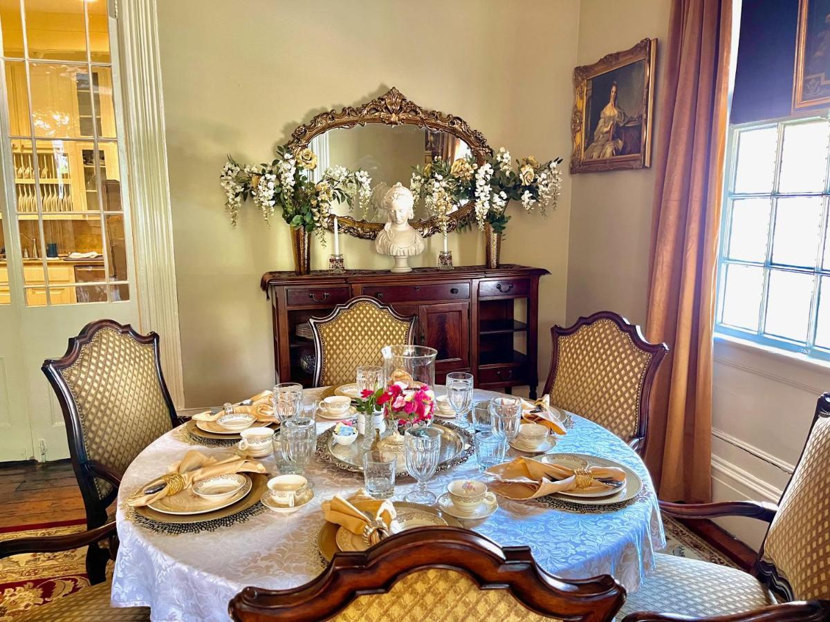 Bed and Breakfast The Beaumont House Натчез Екстер'єр фото