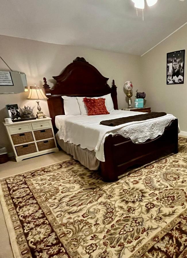 Bed and Breakfast The Beaumont House Натчез Екстер'єр фото
